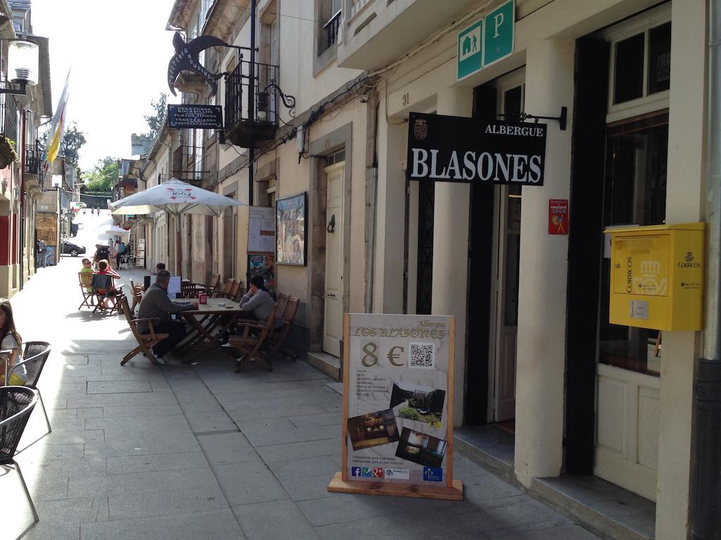 Albergue Los Blasones Sarria Luaran gambar